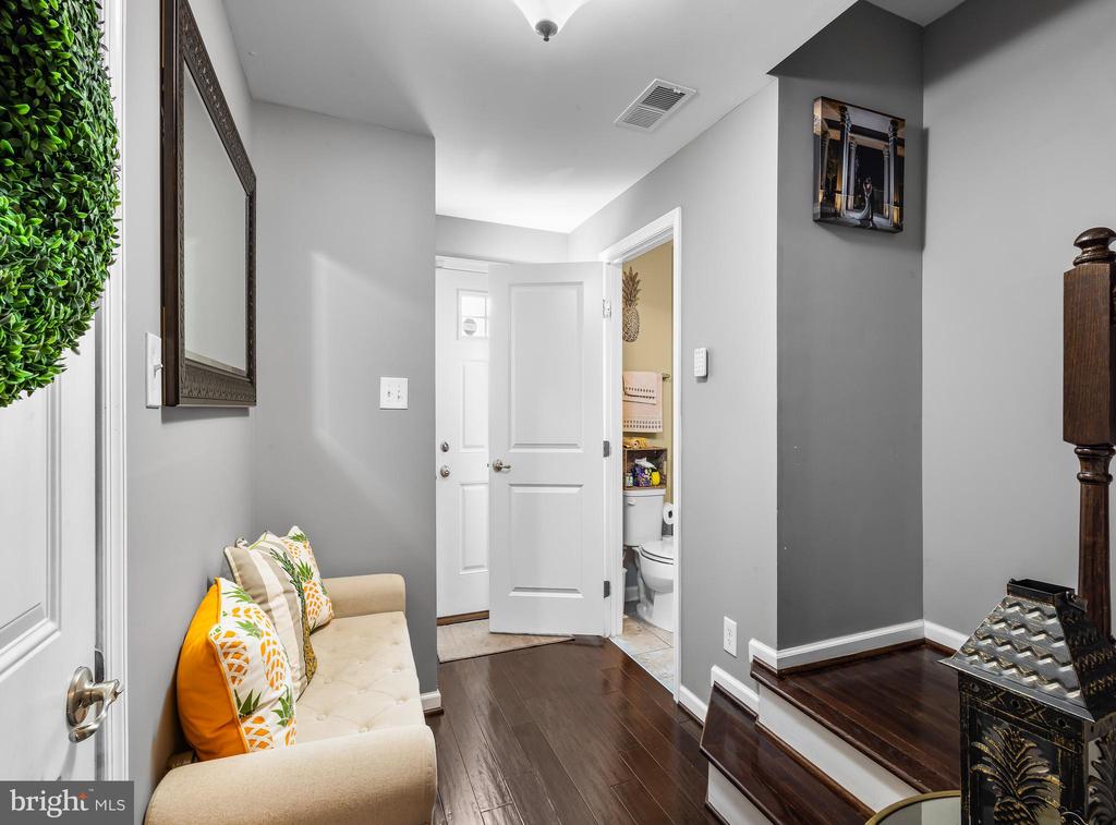 1032 REGENCY PLACE