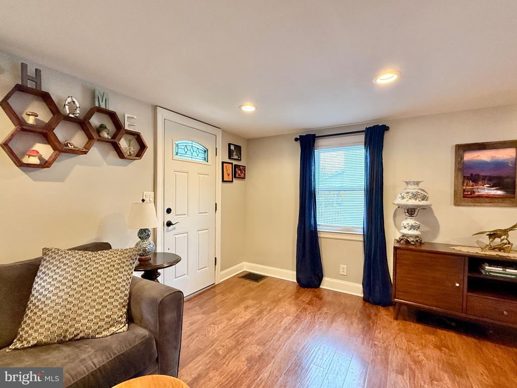 208 DELSEA DRIVE
