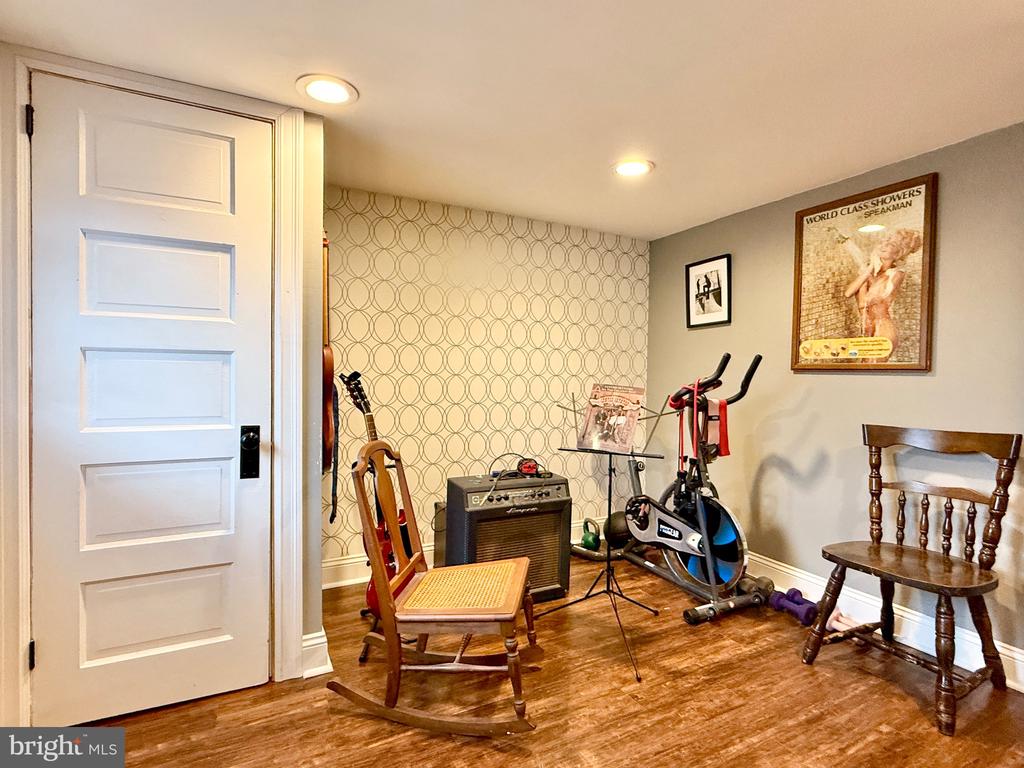 208 DELSEA DRIVE