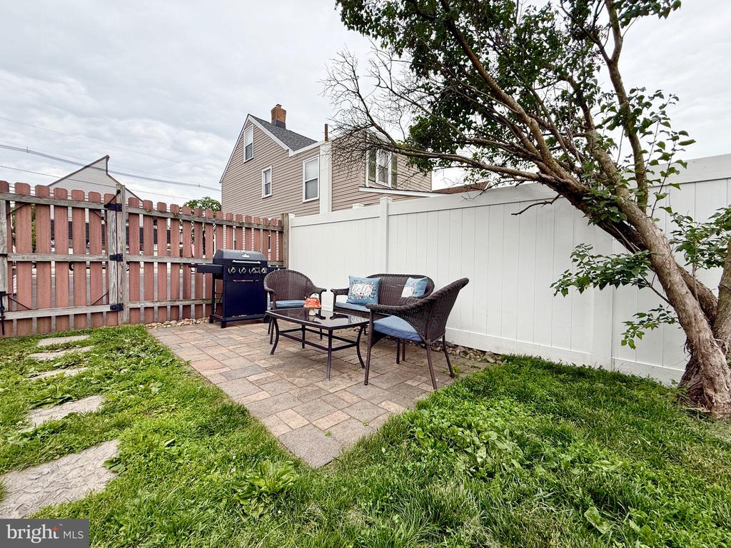 208 DELSEA DRIVE