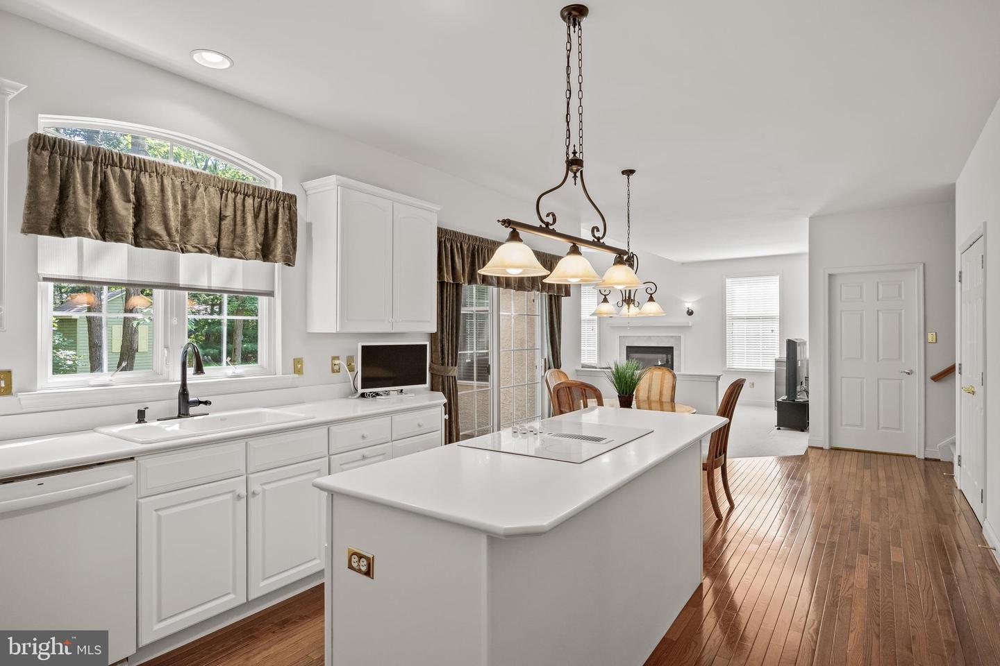 6 Shadybrook Rd