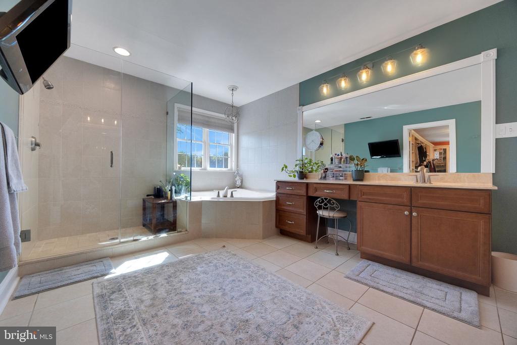 178 WOODSTOWN ROAD