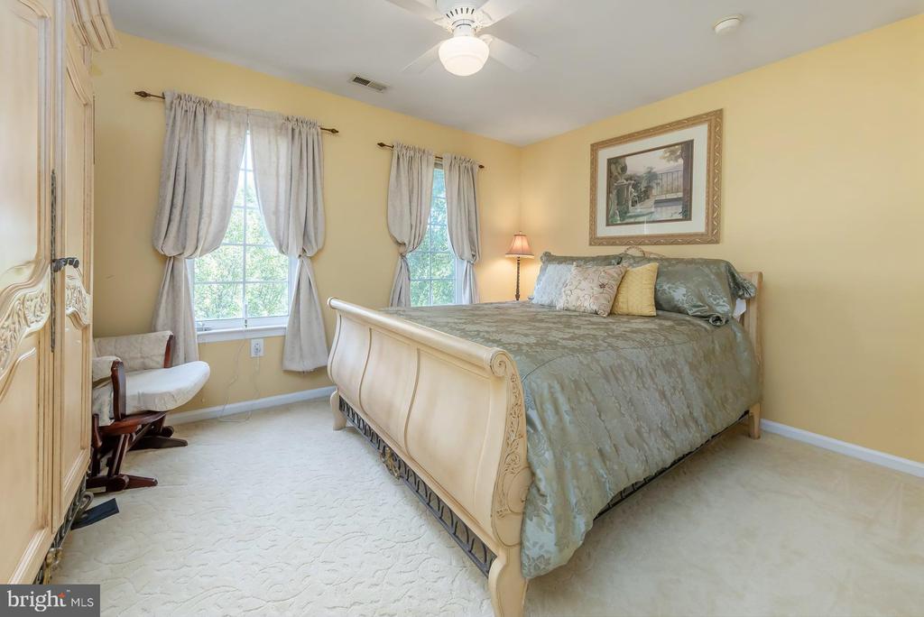 29 HUNTERS CREEK CIRCLE