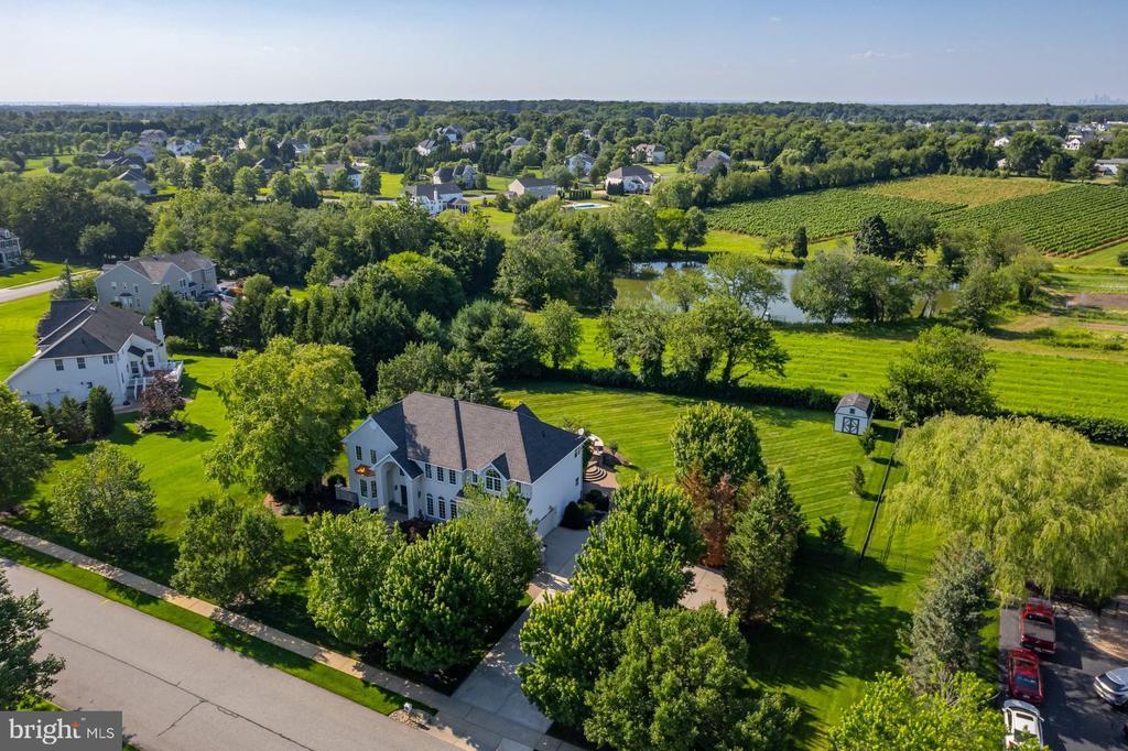 29 HUNTERS CREEK CIRCLE