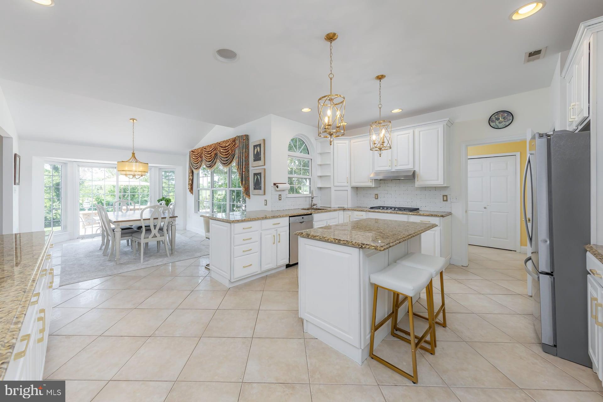29 HUNTERS CREEK CIRCLE