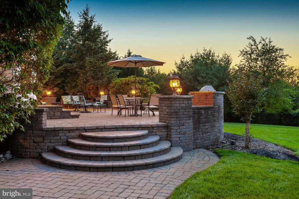 29 HUNTERS CREEK CIRCLE