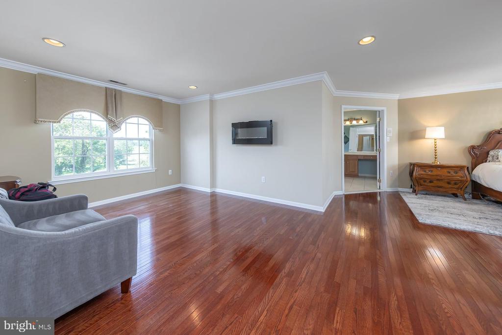 29 HUNTERS CREEK CIRCLE