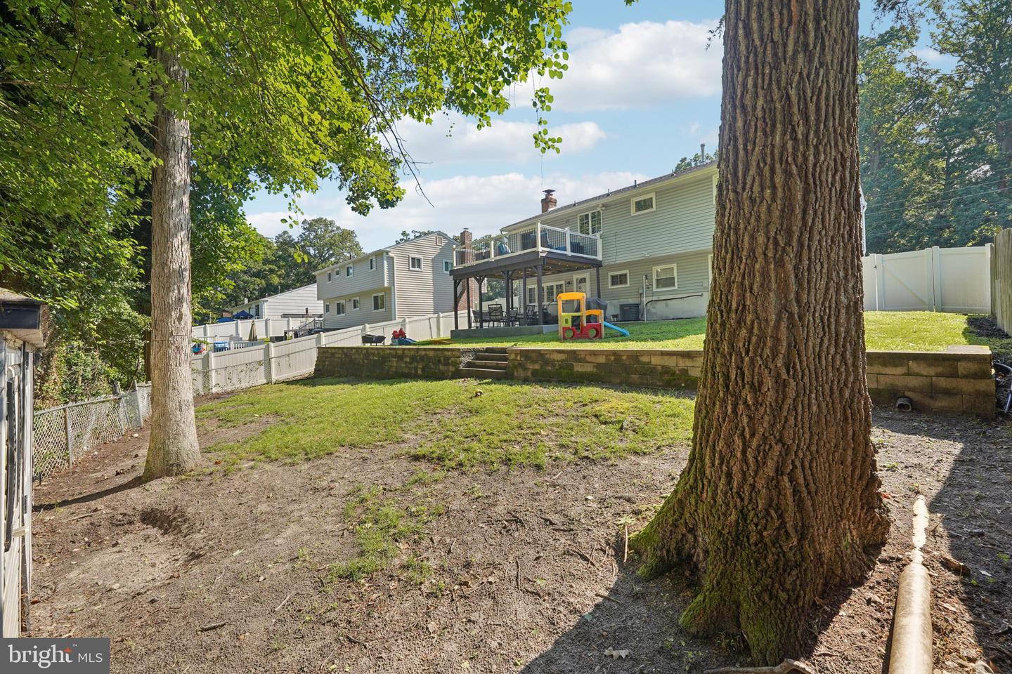 14 Bells Lake Dr