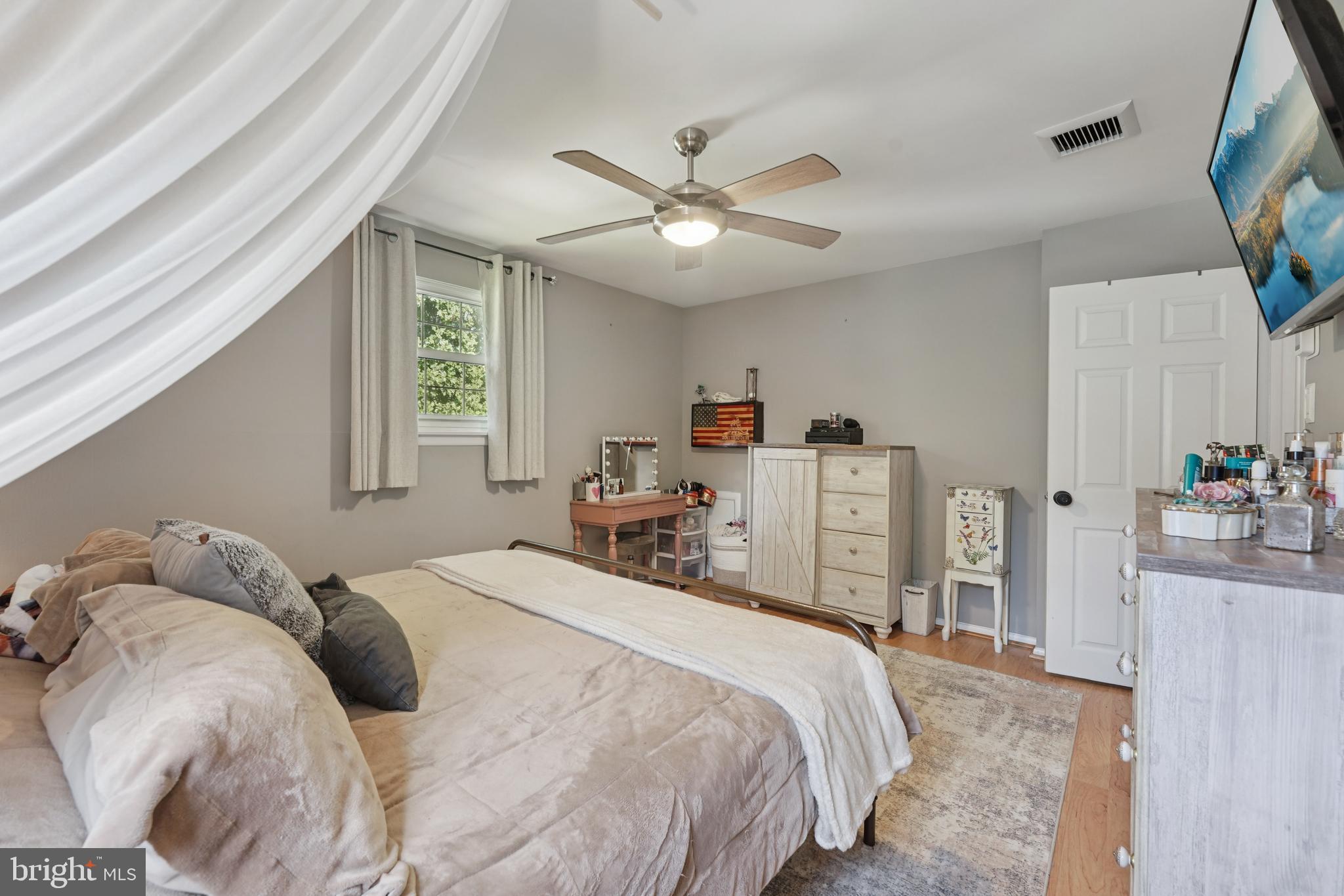14 Bells Lake Dr