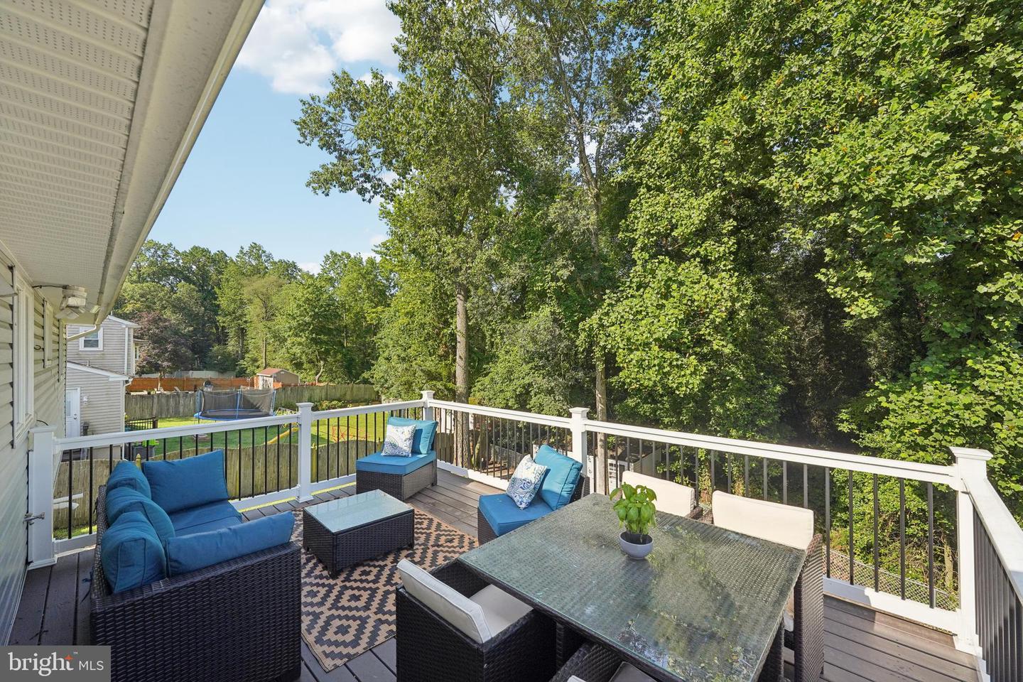 14 Bells Lake Dr