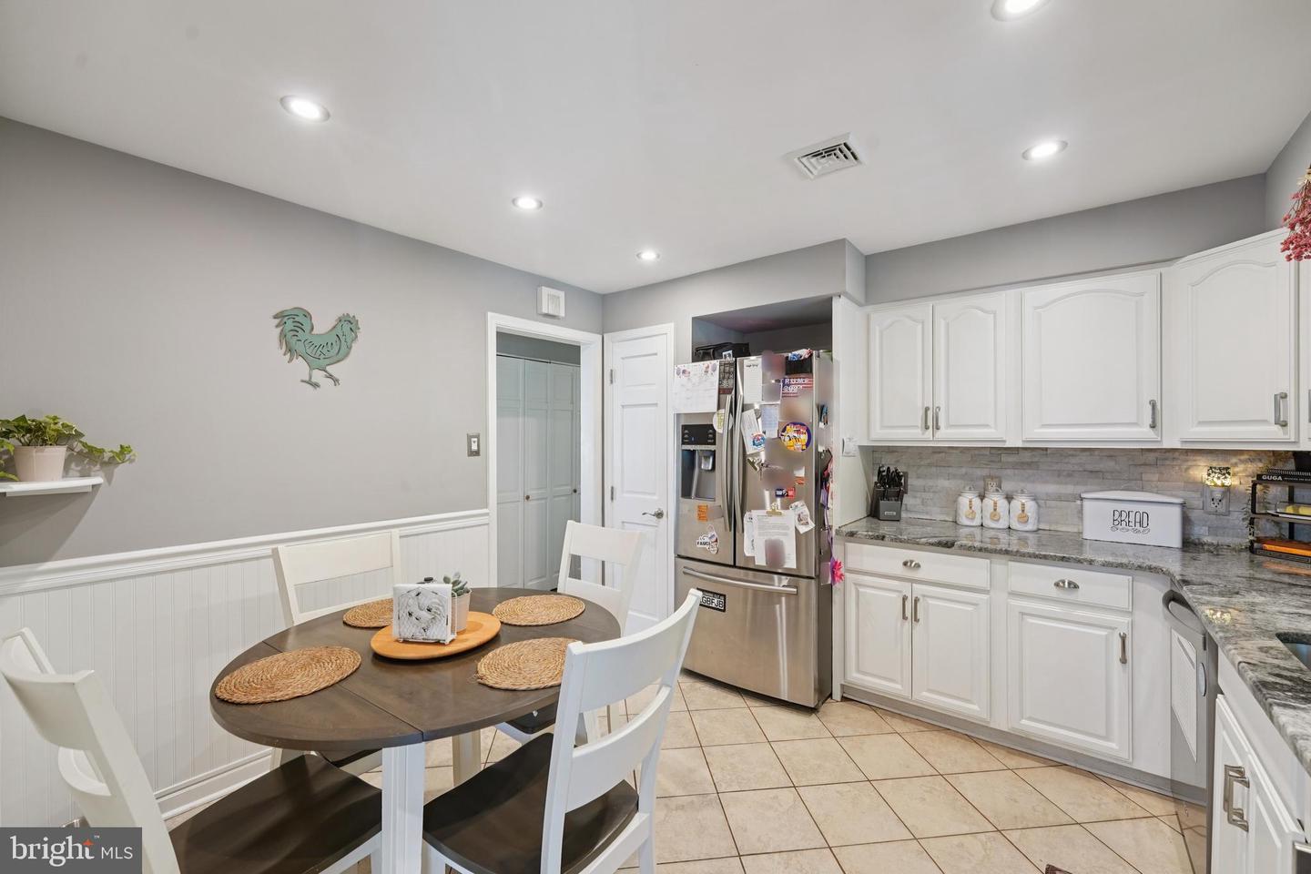14 Bells Lake Dr