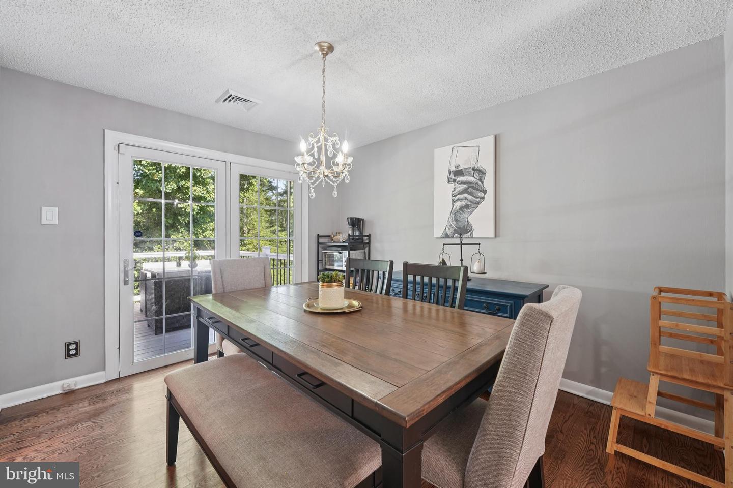 14 Bells Lake Dr