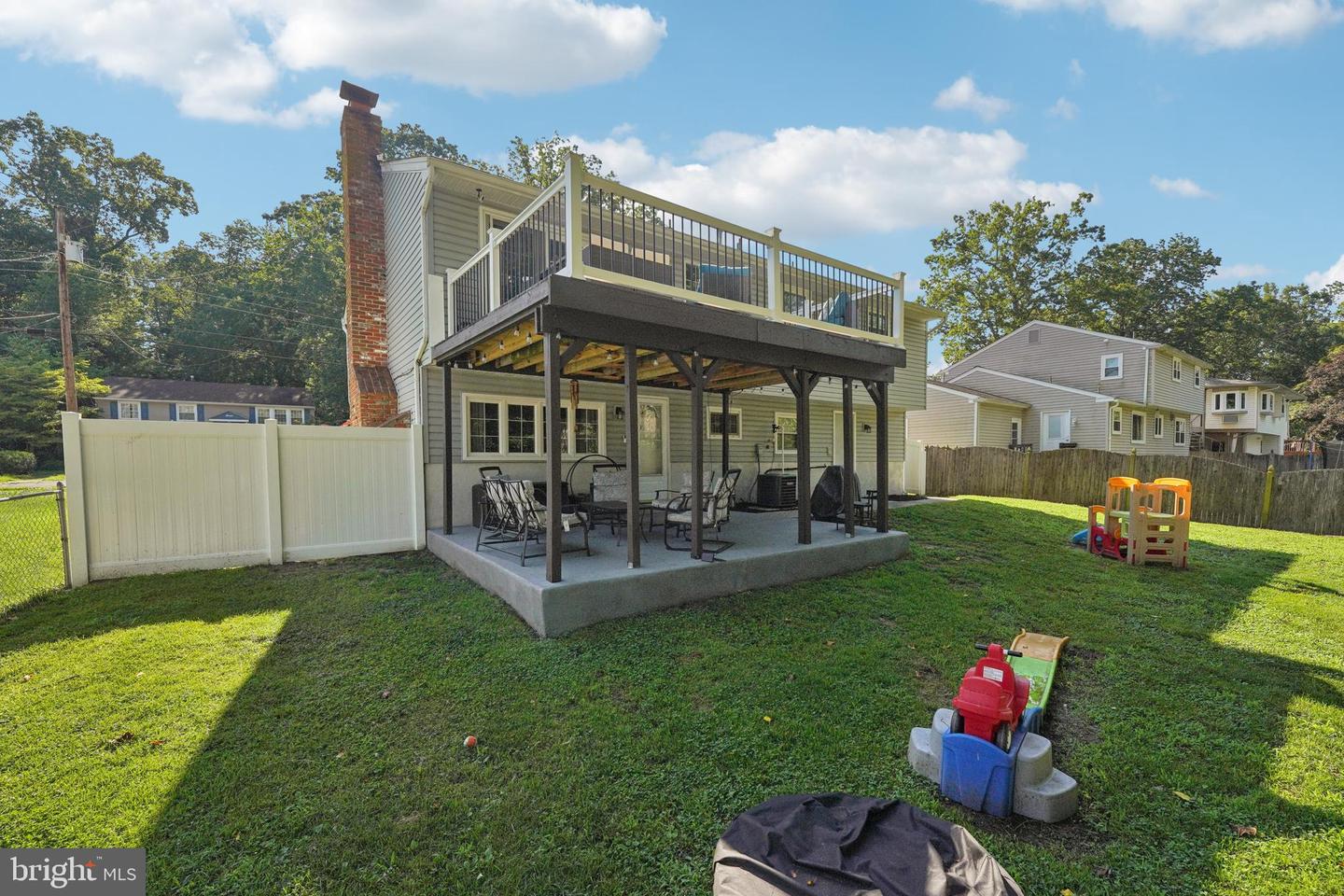 14 Bells Lake Dr