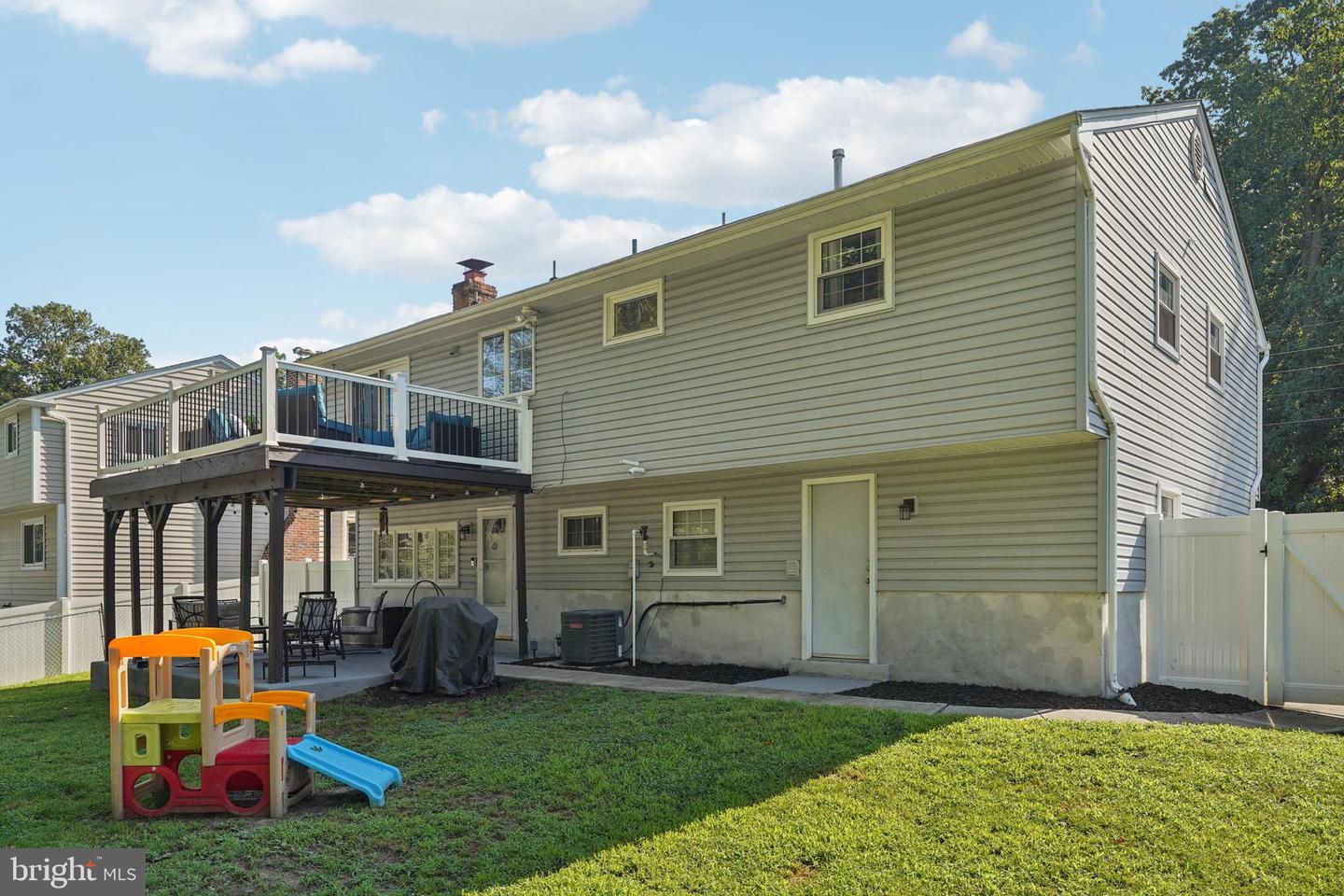 14 Bells Lake Dr