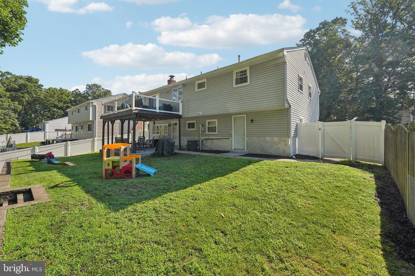 14 Bells Lake Dr