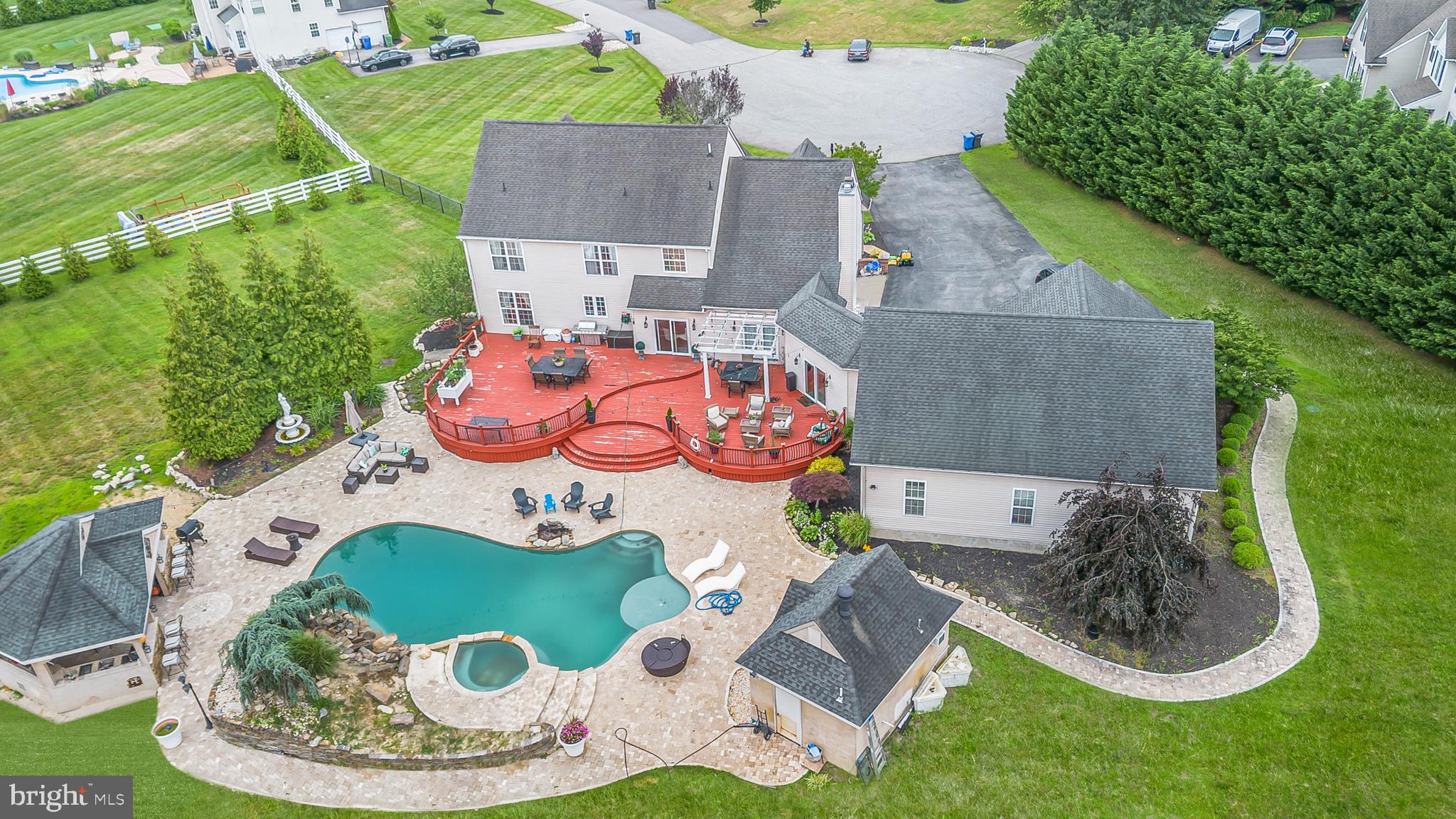 21 FORREST COURT