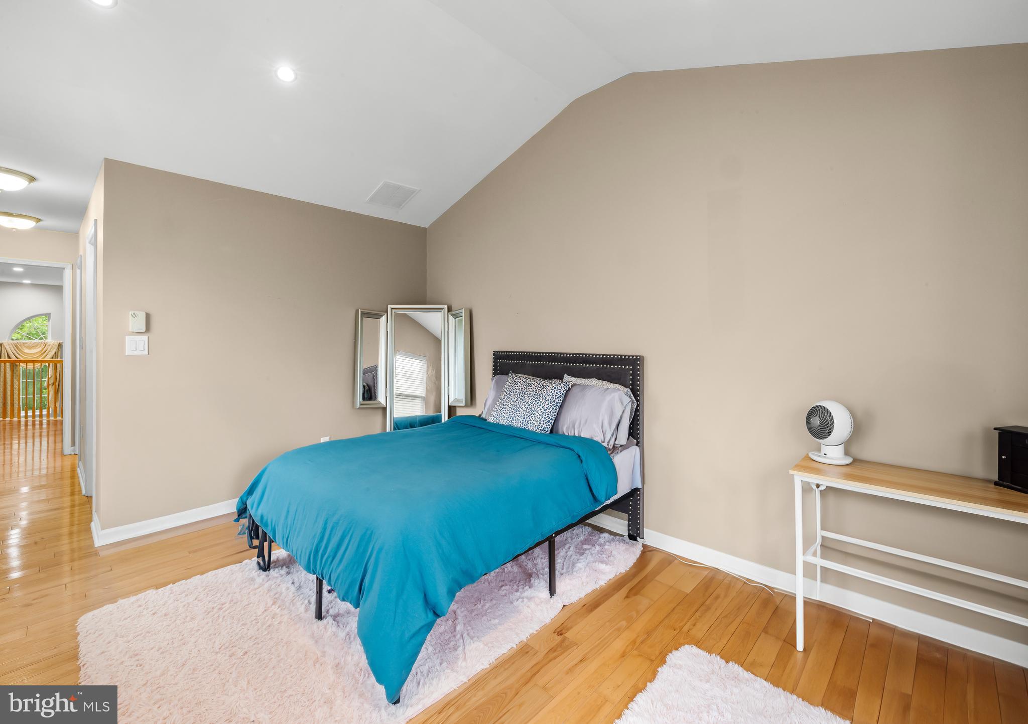 124 RITTENHOUSE DRIVE