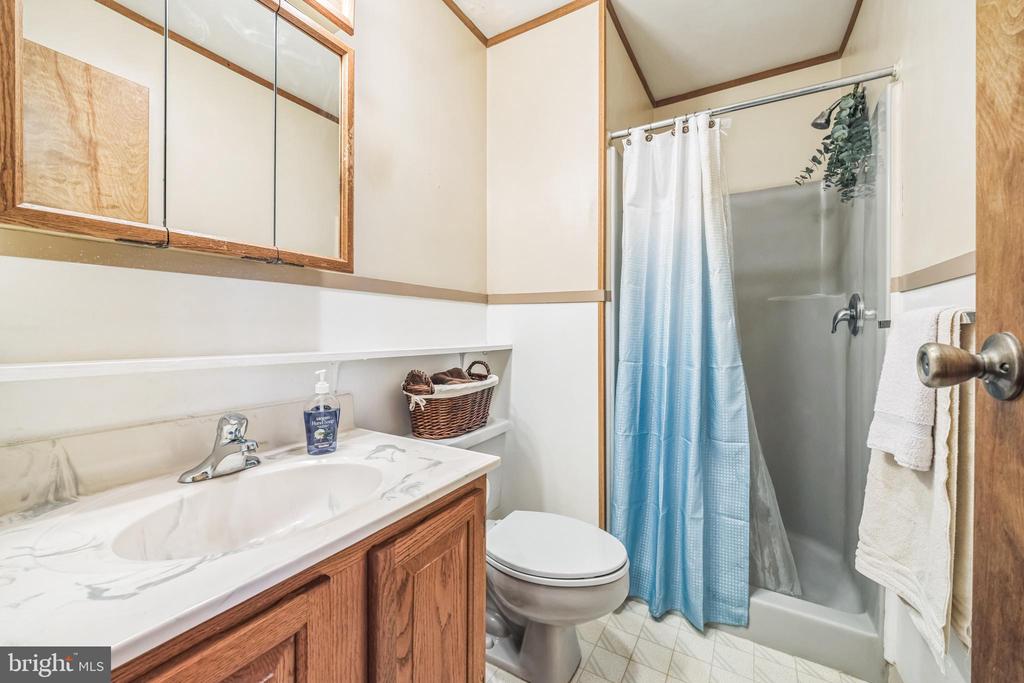 225 CAPITAL DRIVE