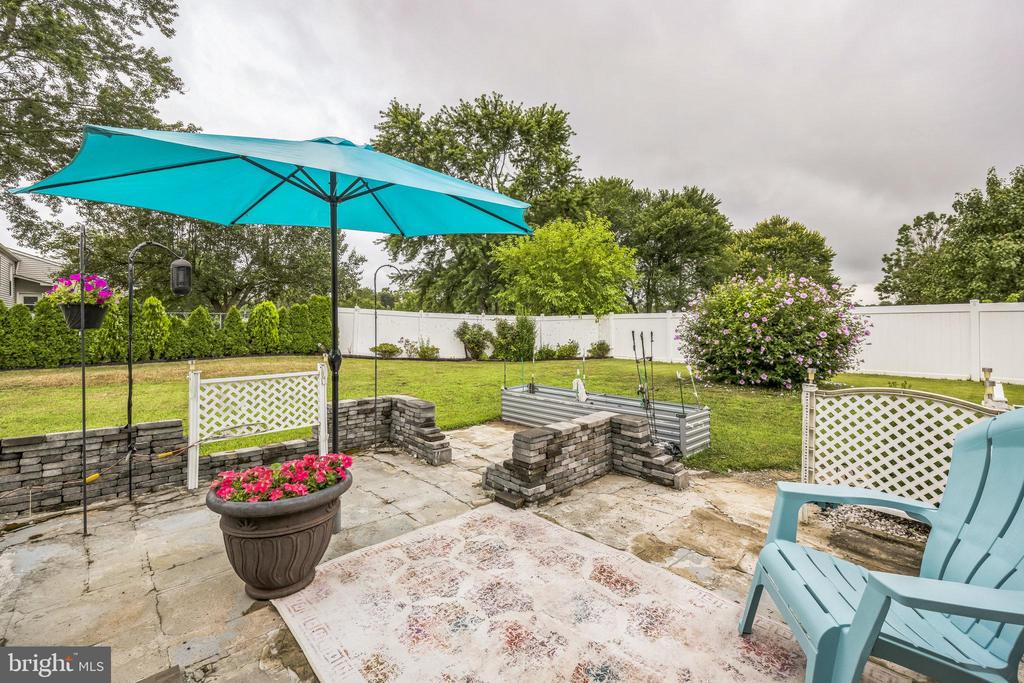 225 CAPITAL DRIVE