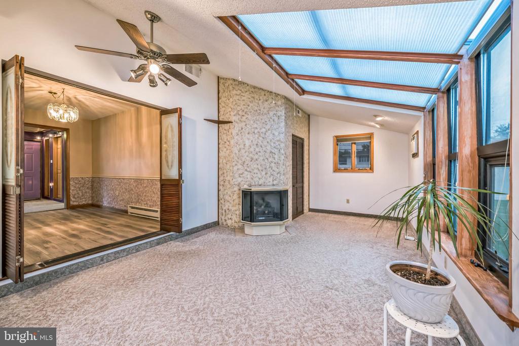 225 CAPITAL DRIVE