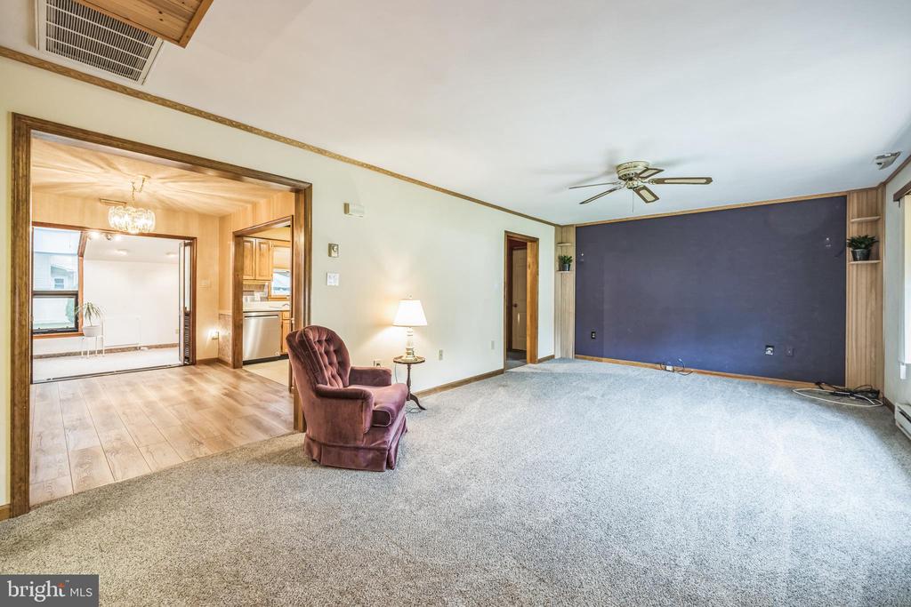 225 CAPITAL DRIVE