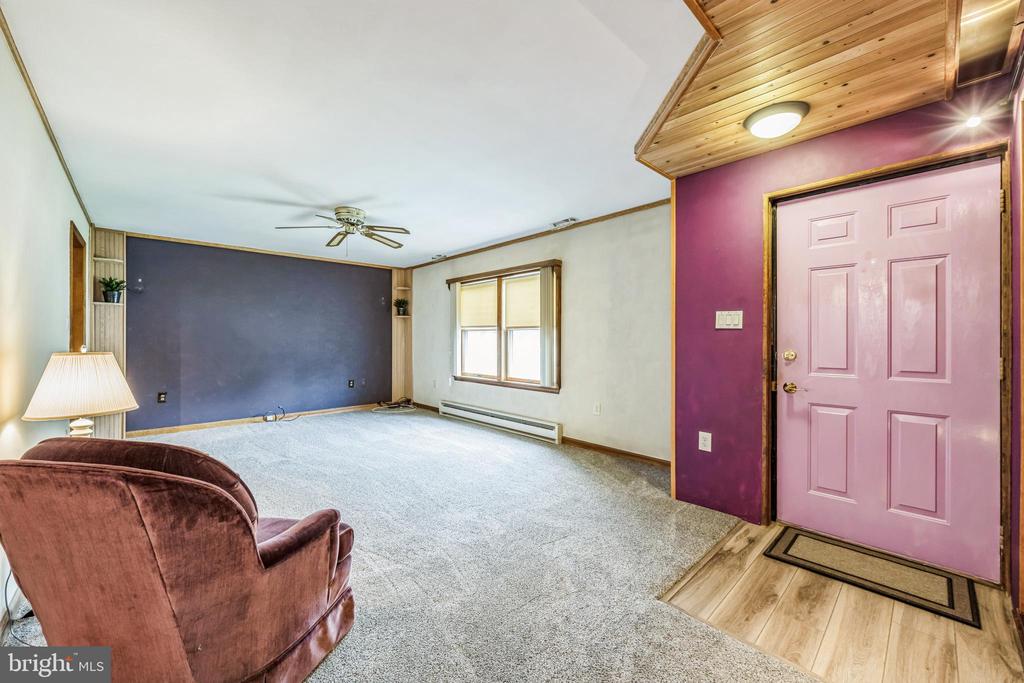 225 CAPITAL DRIVE