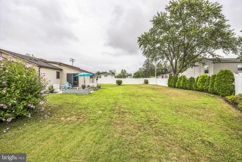 225 CAPITAL DRIVE