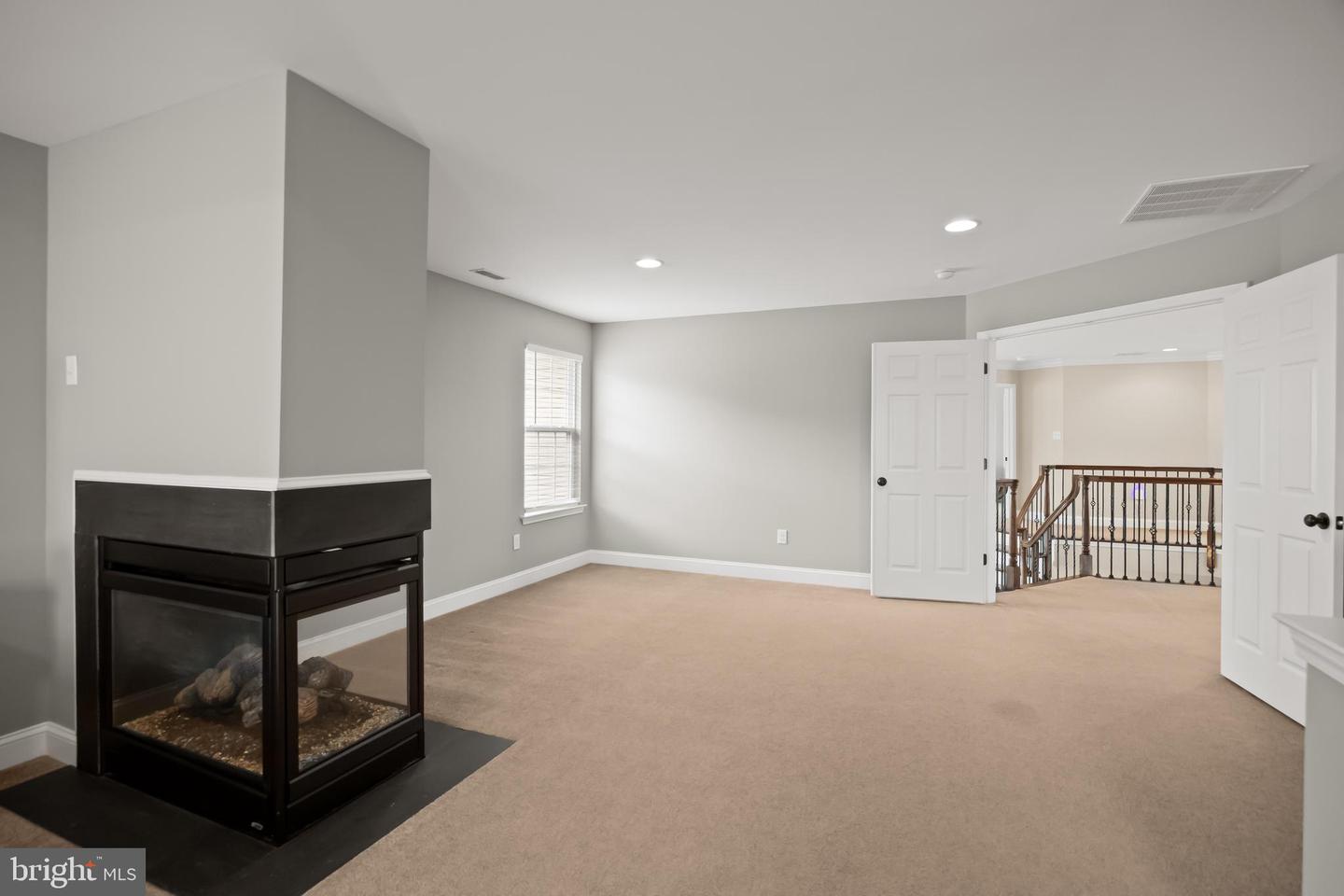 307 Salarno Ct