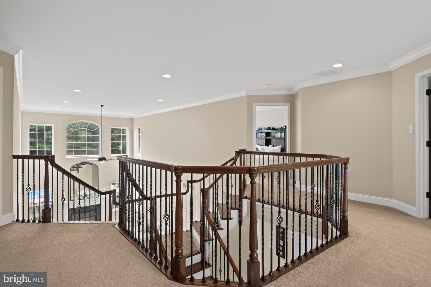 307 Salarno Ct