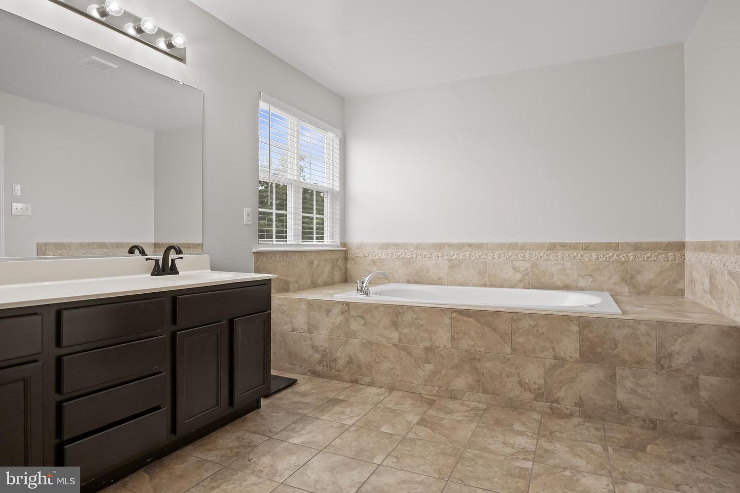 307 Salarno Ct
