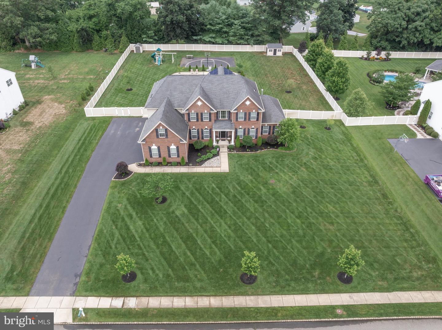 307 Salarno Ct