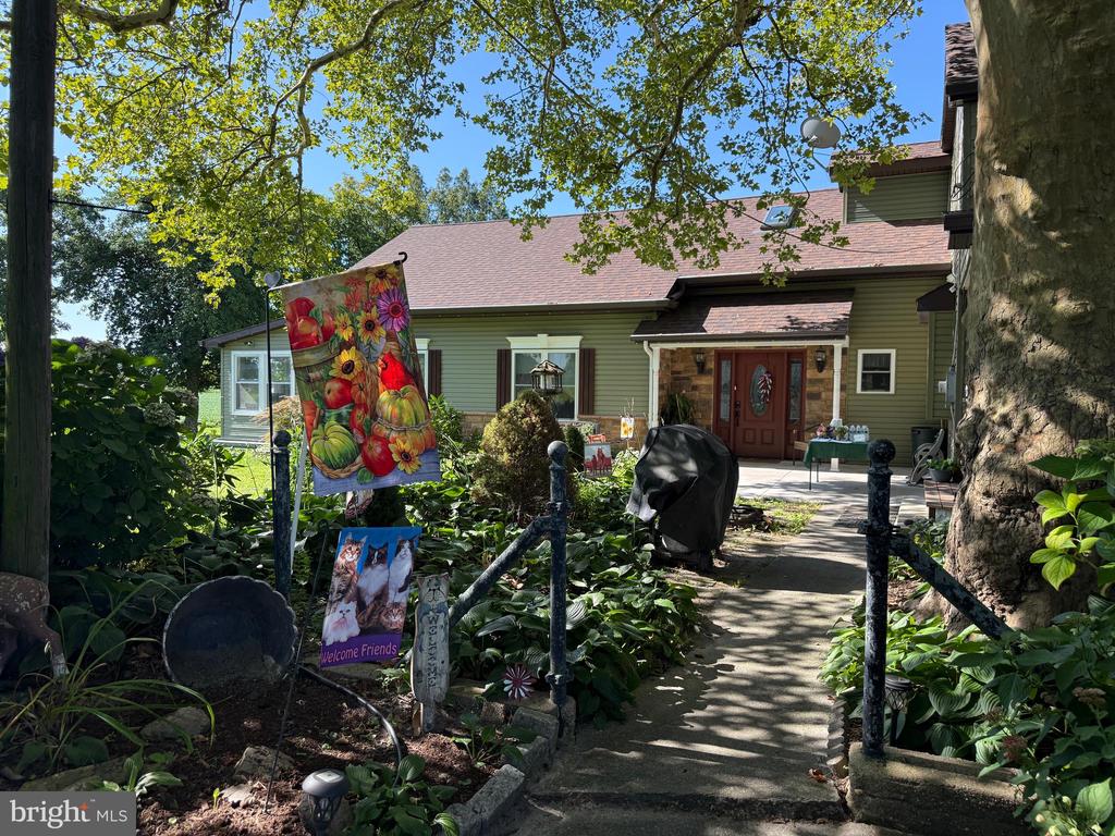 137 DAVIDSON ROAD