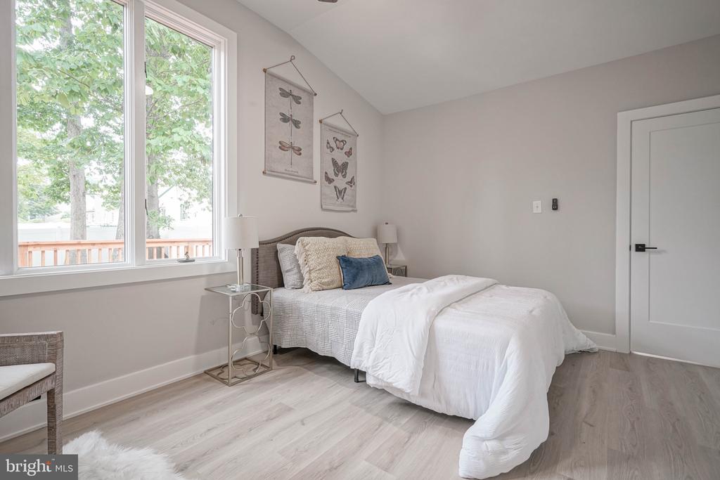 503 JEFFERSON