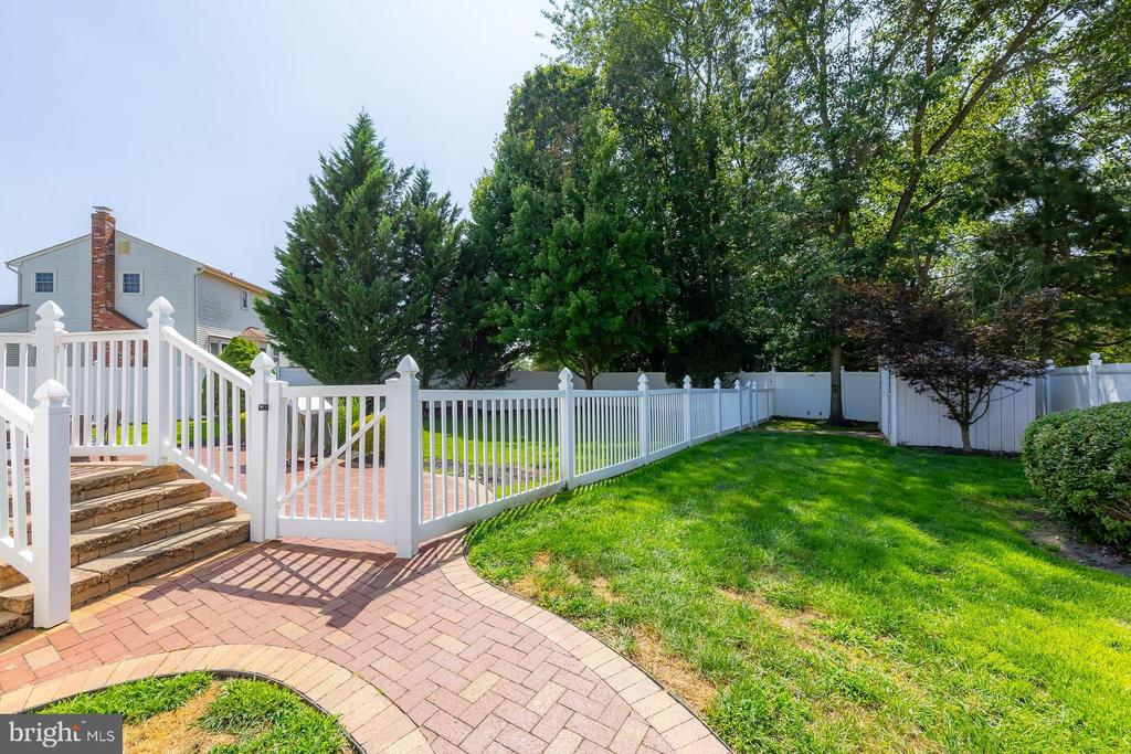 9 LANGLEY DRIVE