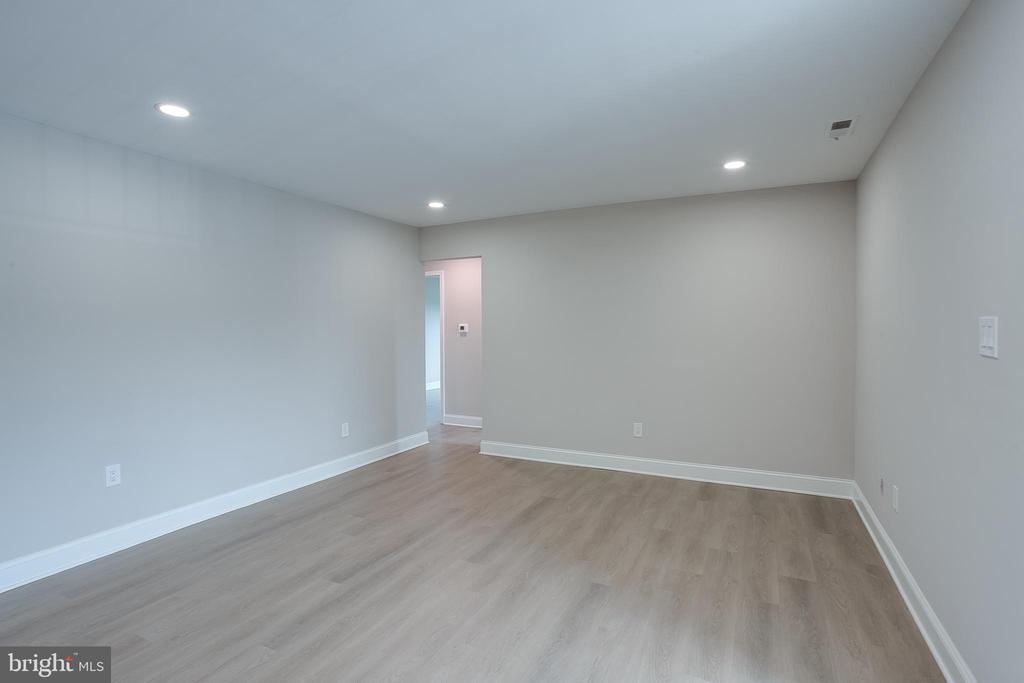 18 Kent Pl