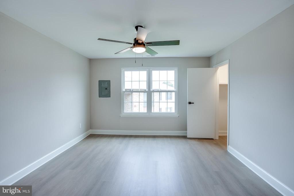 18 Kent Pl