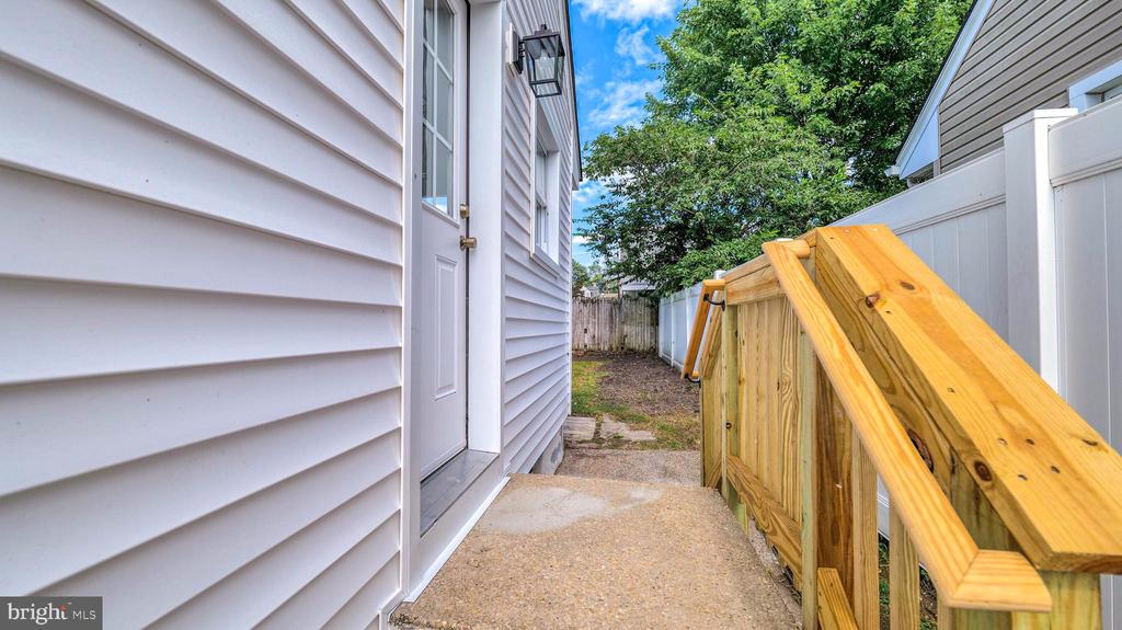 510 ELM AVENUE