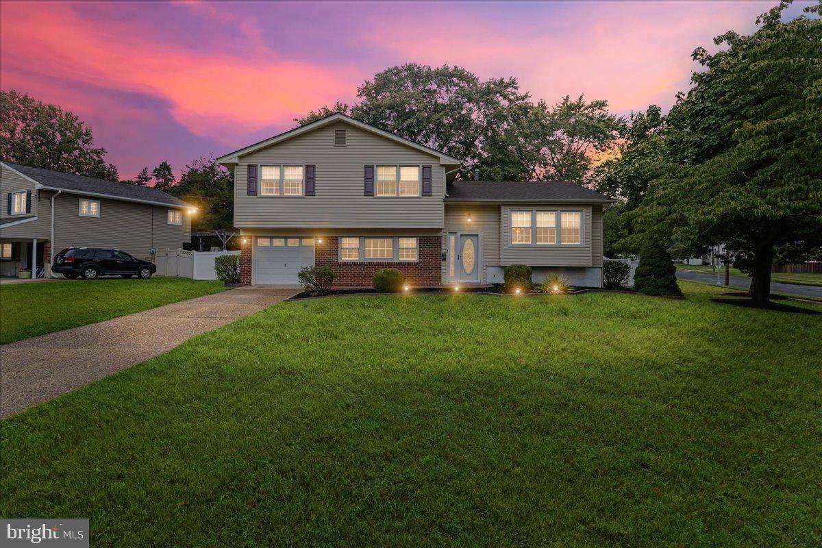 30 DOGWOOD LANE