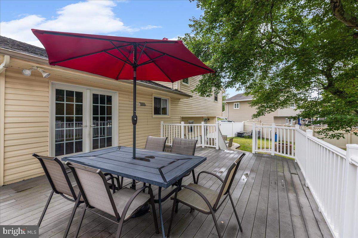 30 DOGWOOD LANE