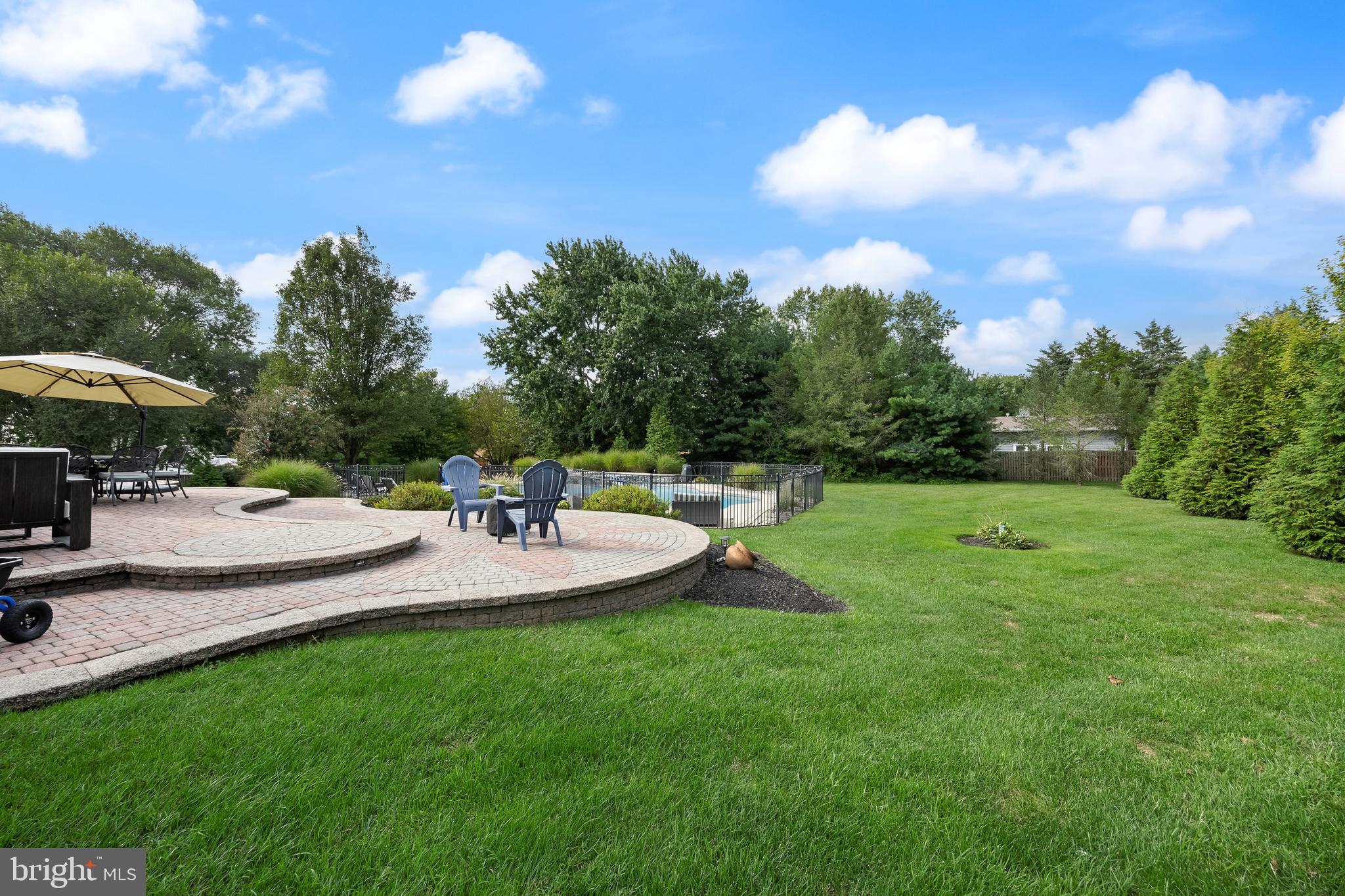 4 FAWN HOLLOW LANE