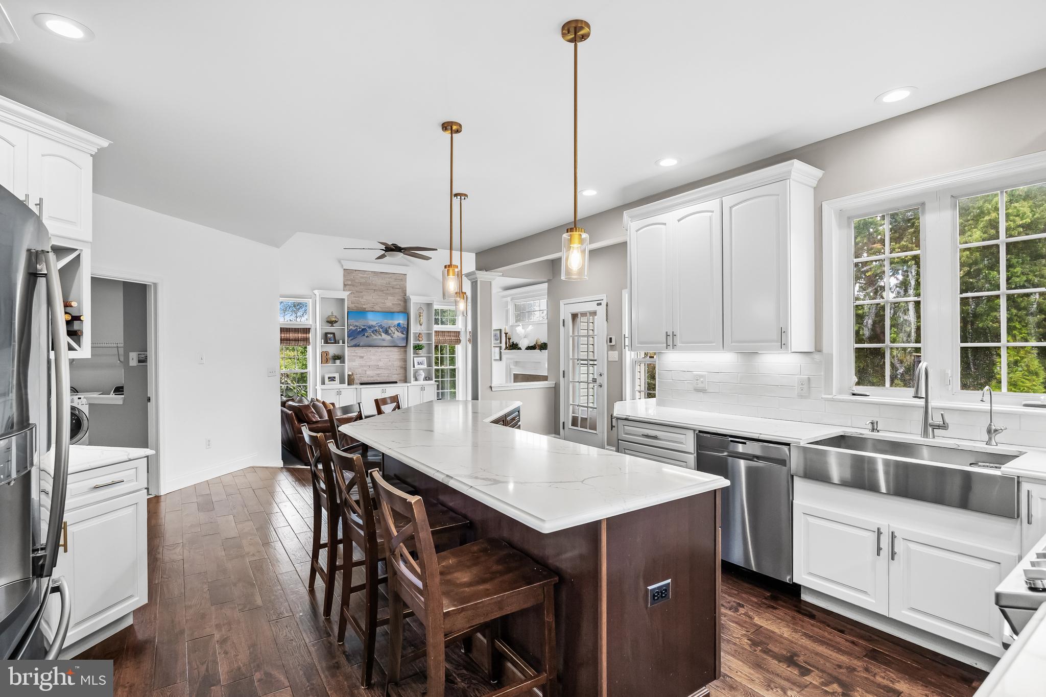 4 FAWN HOLLOW LANE