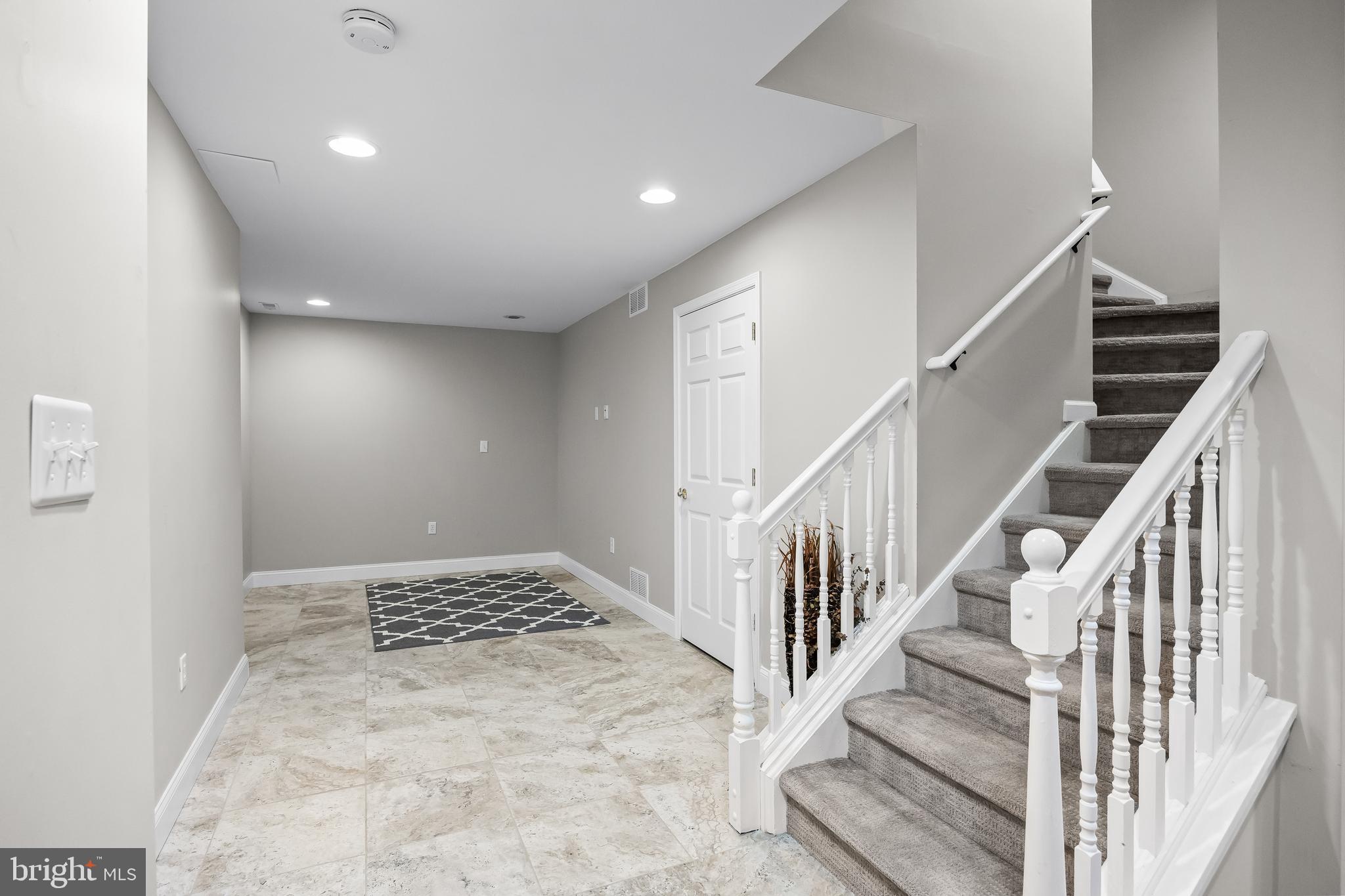 4 FAWN HOLLOW LANE