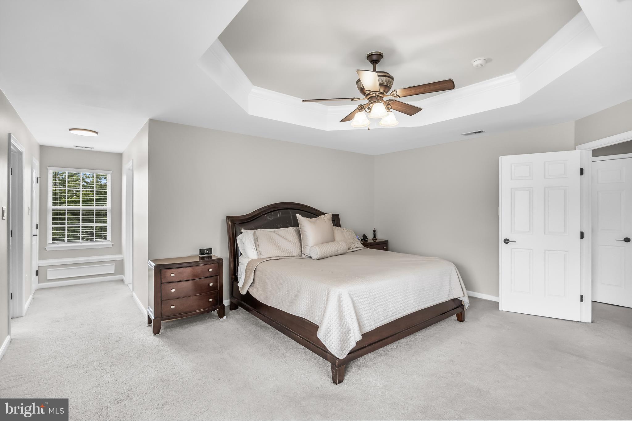 4 FAWN HOLLOW LANE