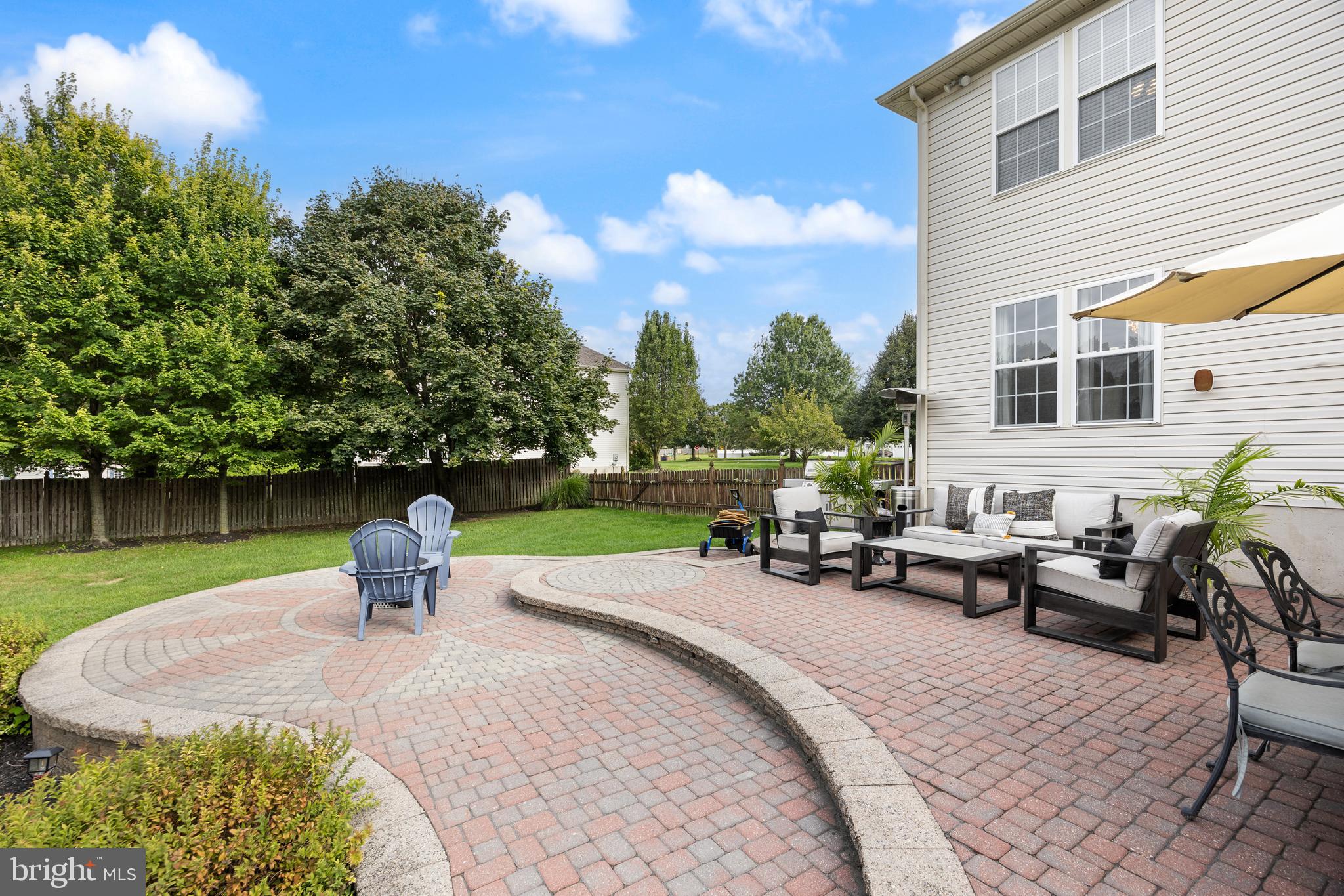 4 FAWN HOLLOW LANE