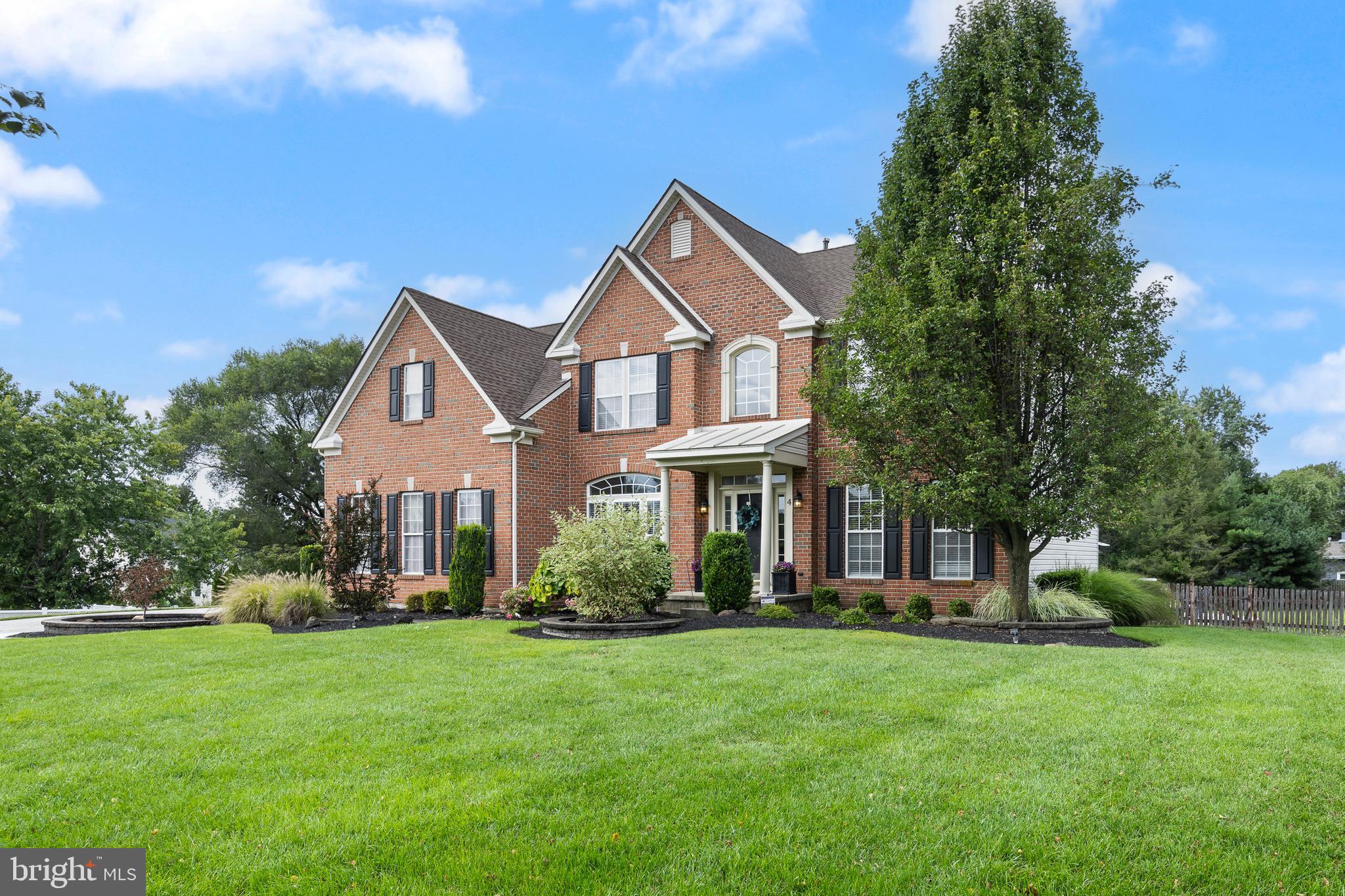 4 FAWN HOLLOW LANE