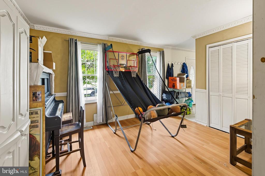 120 HEMLOCK DRIVE