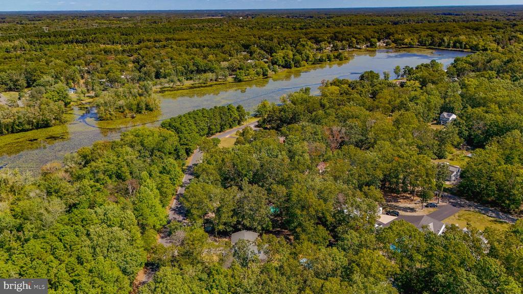 1741 LAKESIDE DRIVE