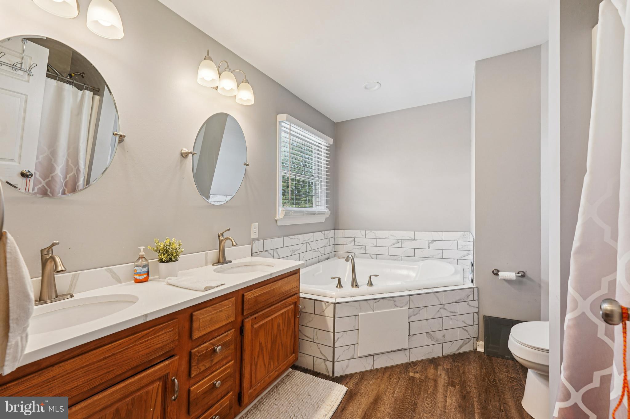 820 CANVASBACK DRIVE