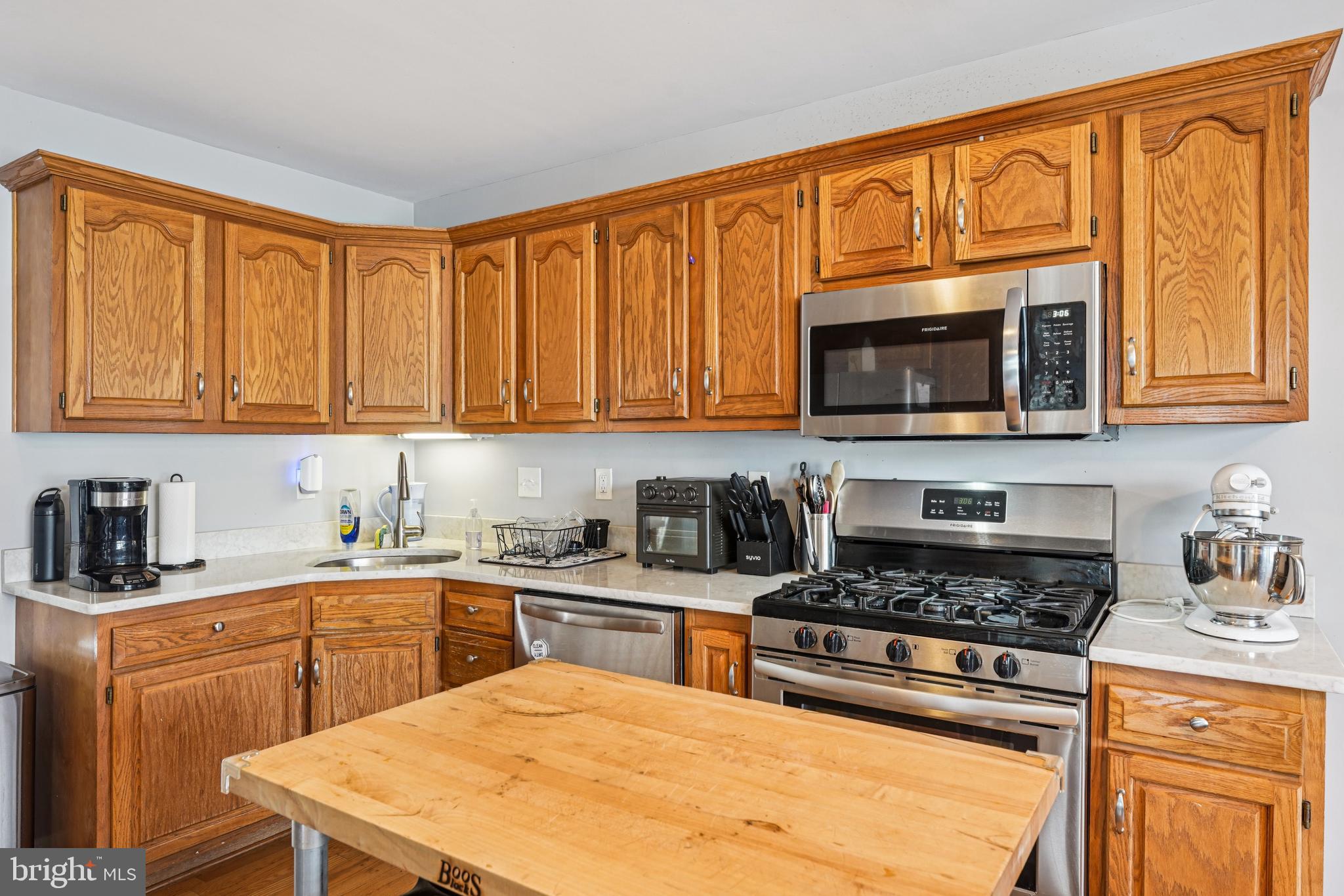 820 CANVASBACK DRIVE