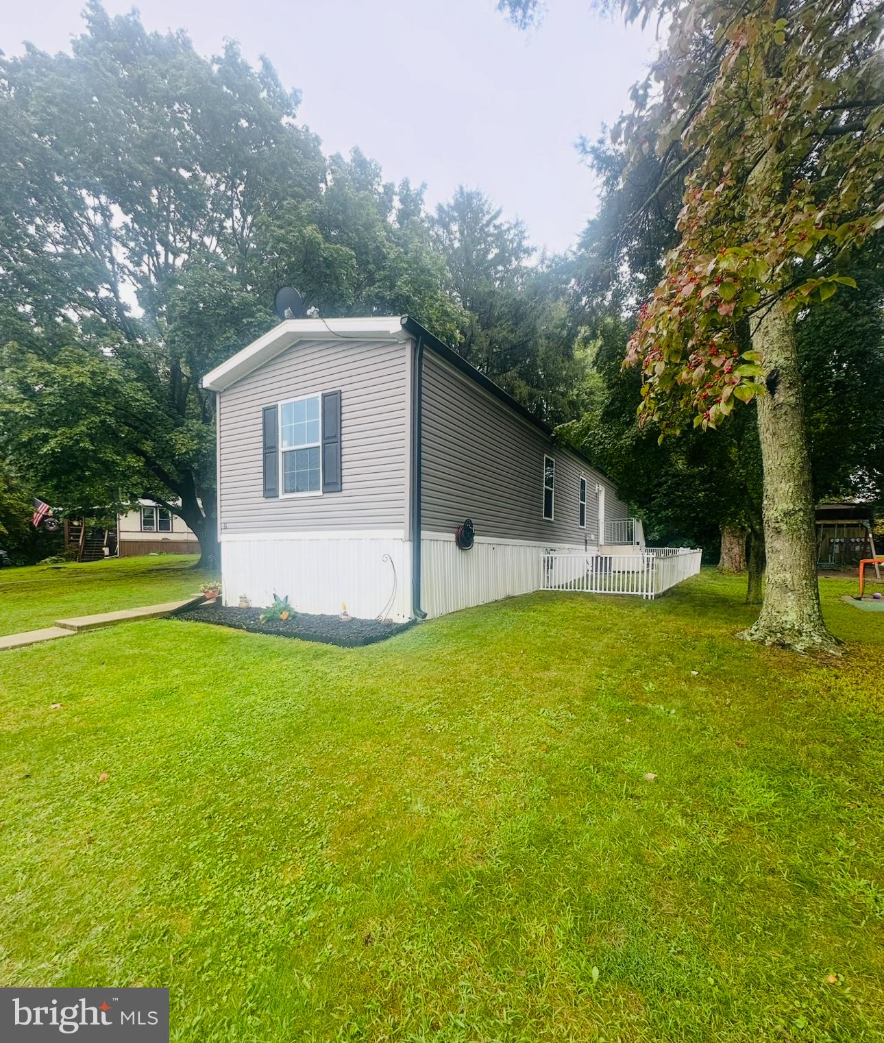 31 MAPLE AVENUE